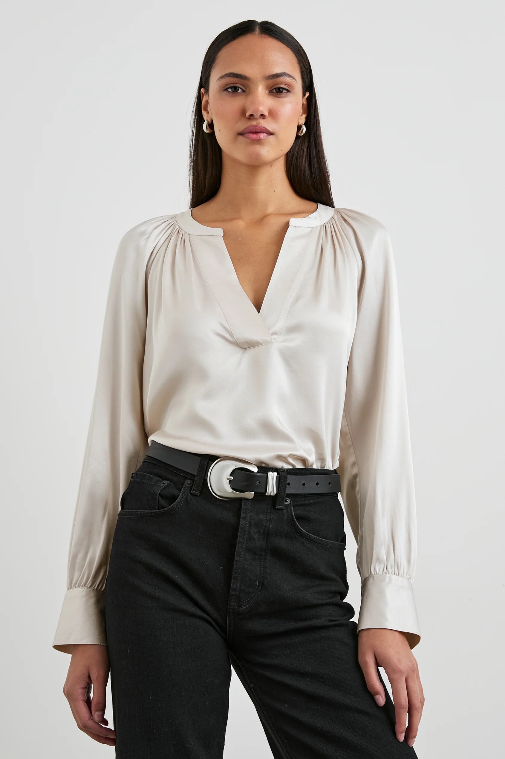 Wynna Blouse (Ivory)